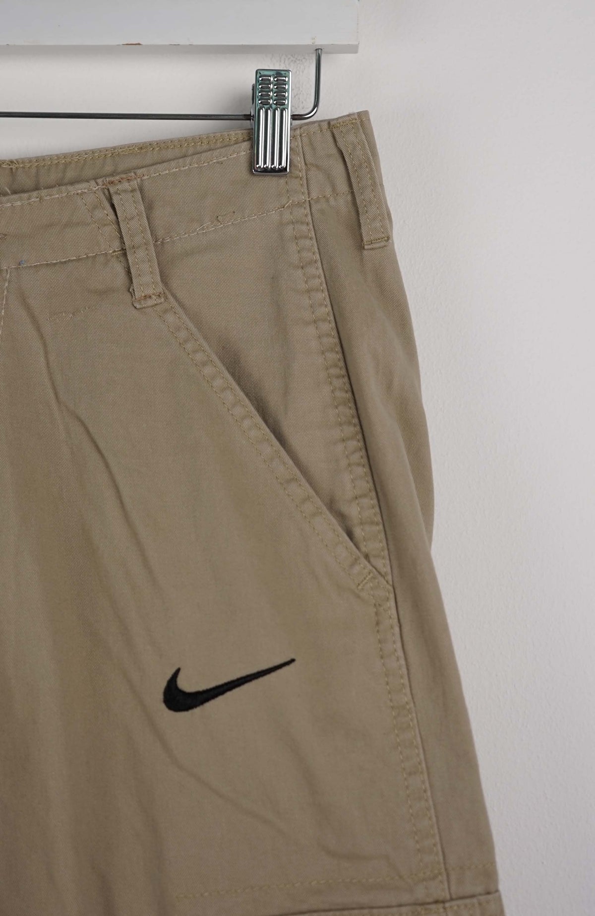 VINTAGE REWORK CARGO SHORTS W26