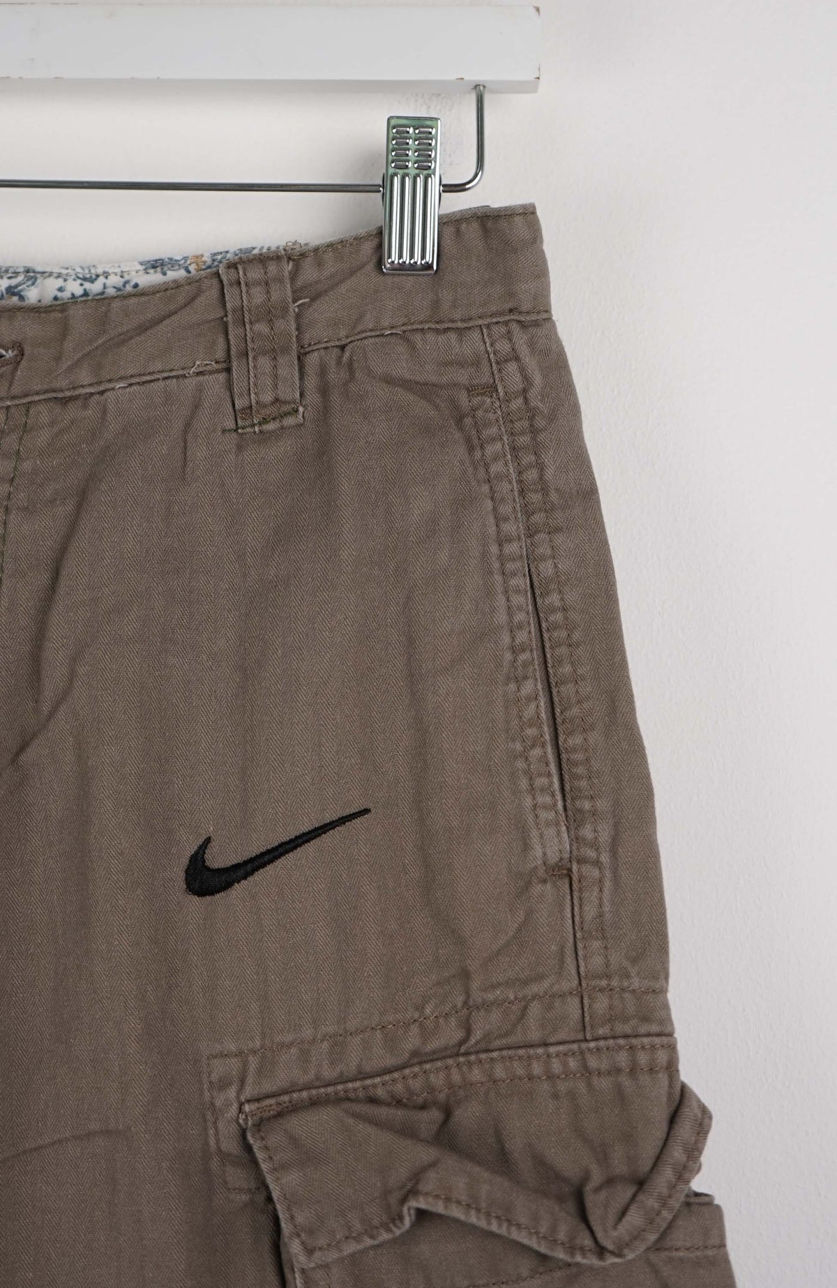 VINTAGE REWORK CARGO SHORTS W29