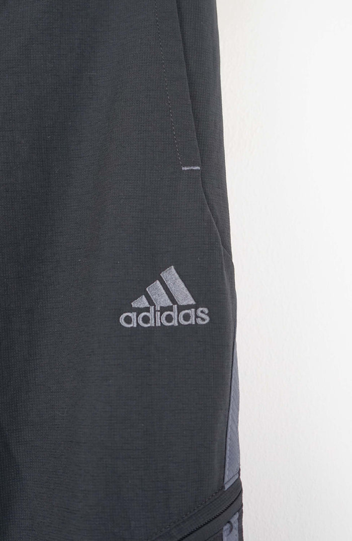 VINTAGE ADIDAS TRACK PANTS (M)