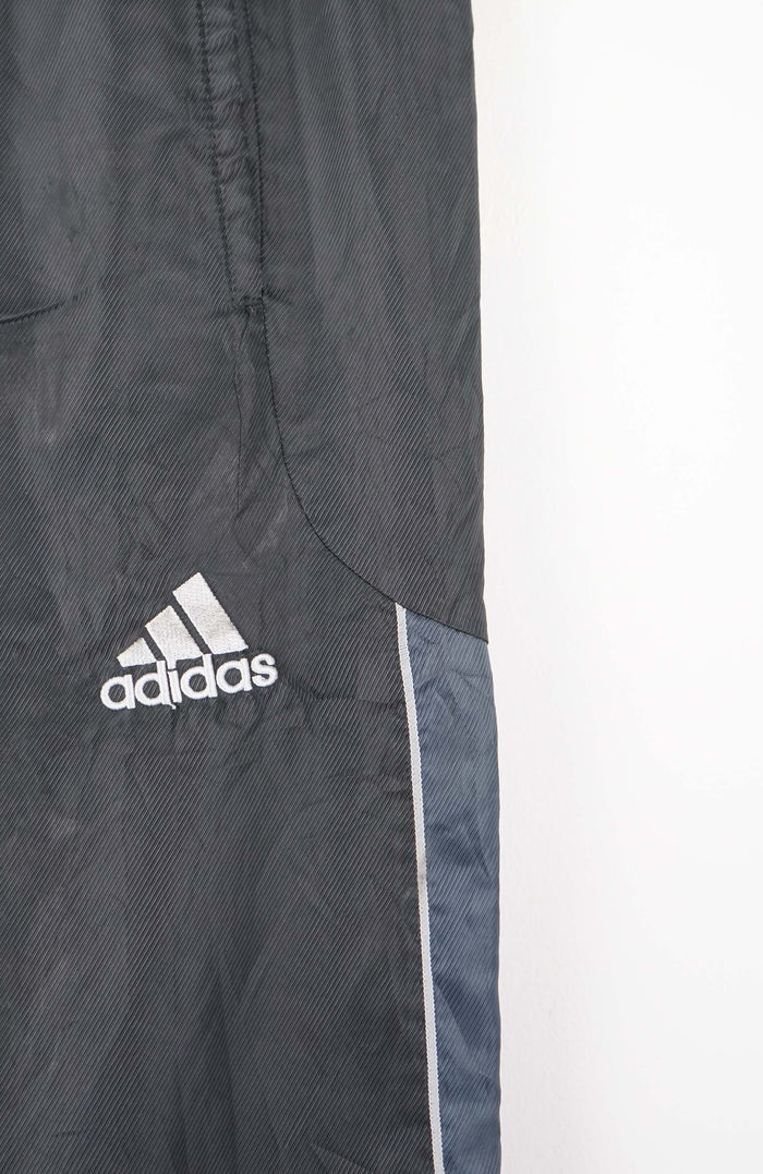 VINTAGE ADIDAS TRACK PANTS (S)