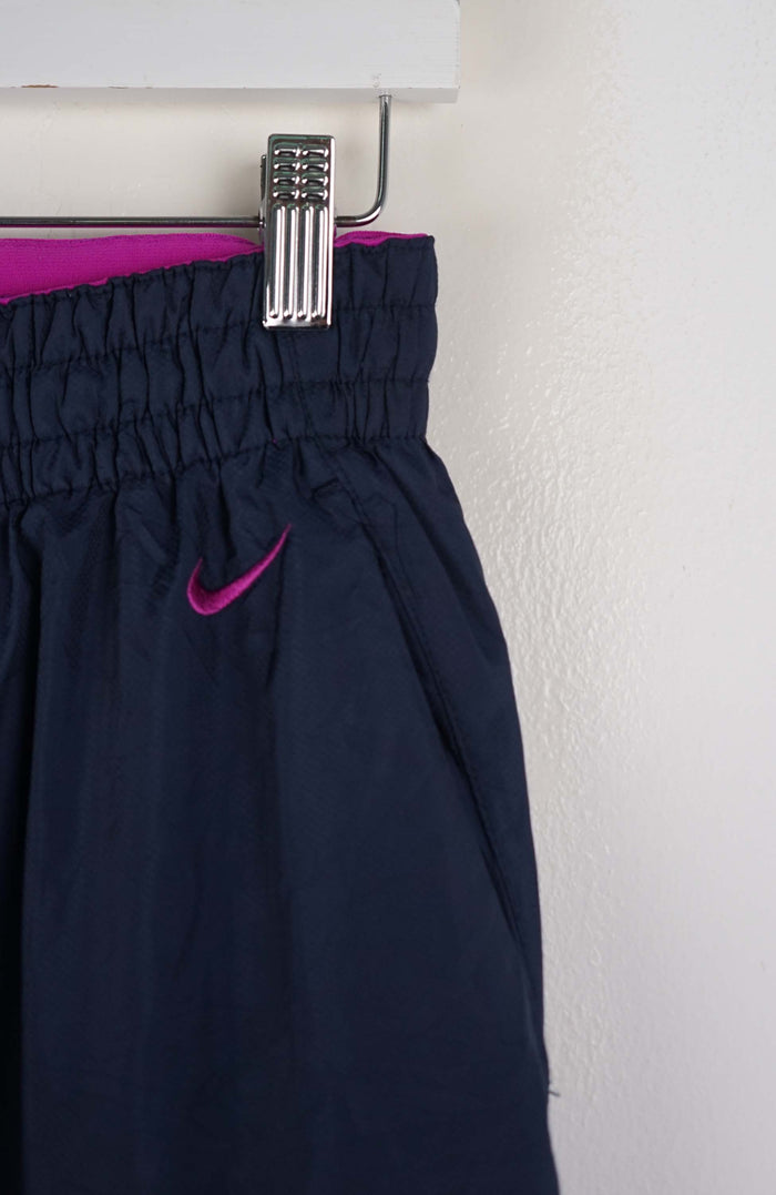 VINTAGE NIKE TRACK PANTS (S)