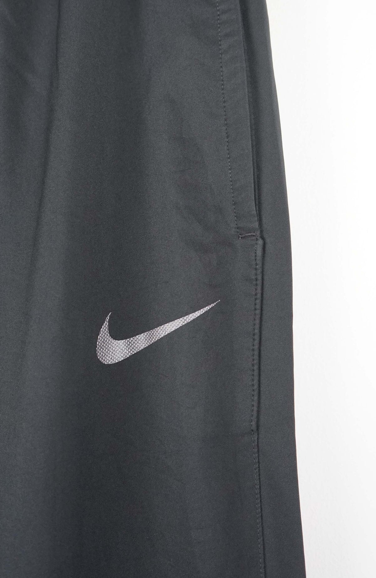 VINTAGE NIKE TRACK PANTS (M)