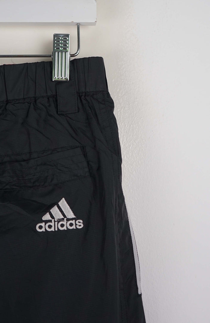 VINTAGE ADIDAS TRACK PANTS (M)