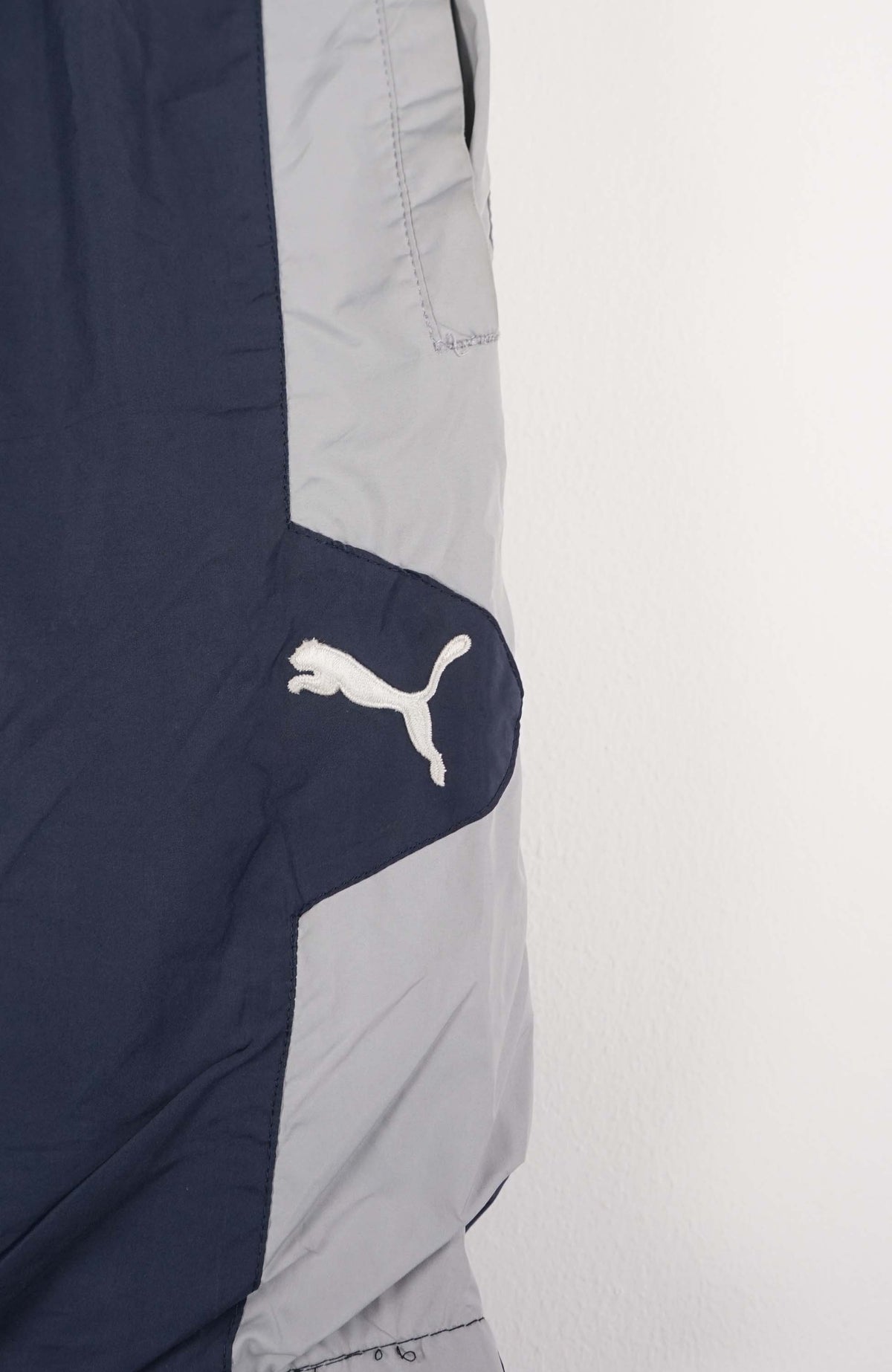 VINTAGE ADIDAS TRACK PANT SHORTS (S)