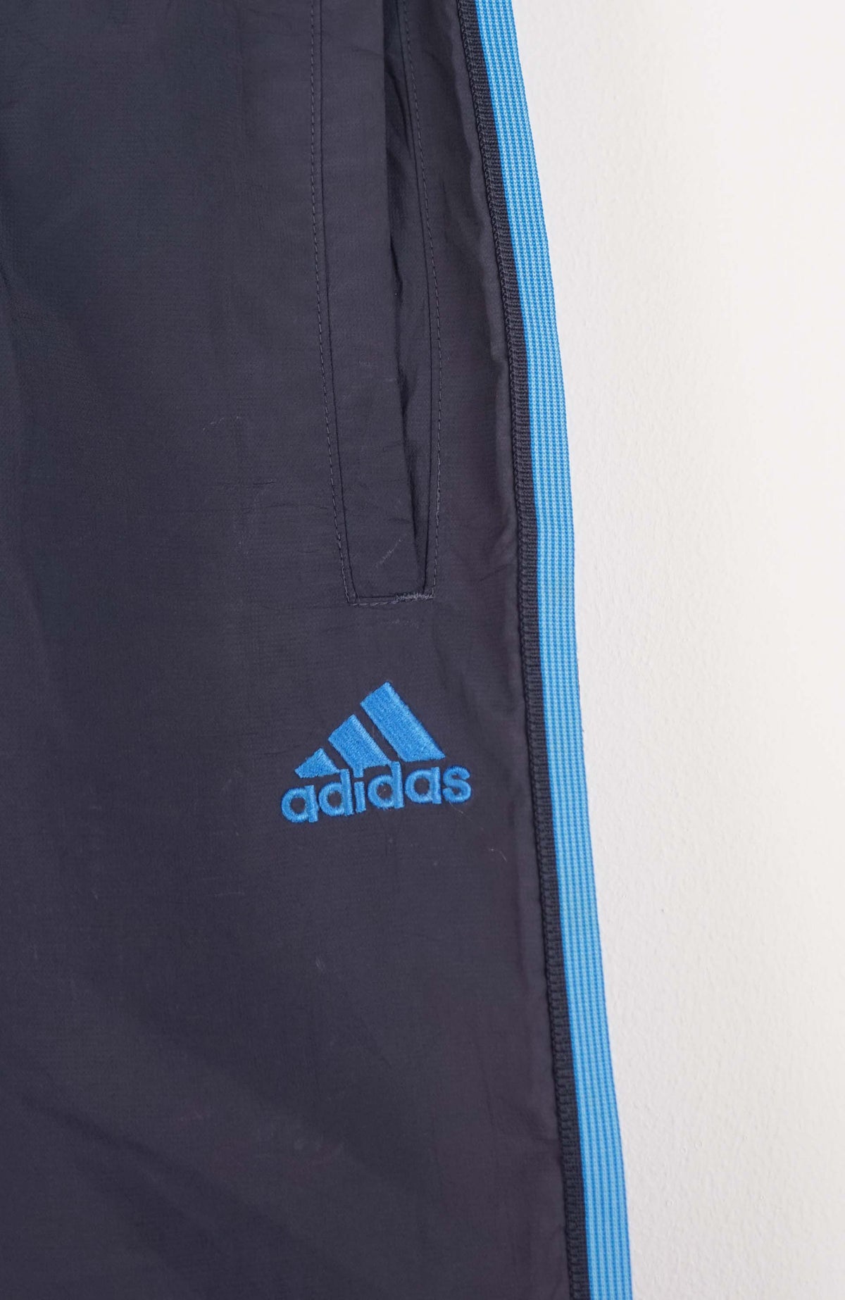 VINTAGE ADIDAS TRACK PANT SHORTS (XS)