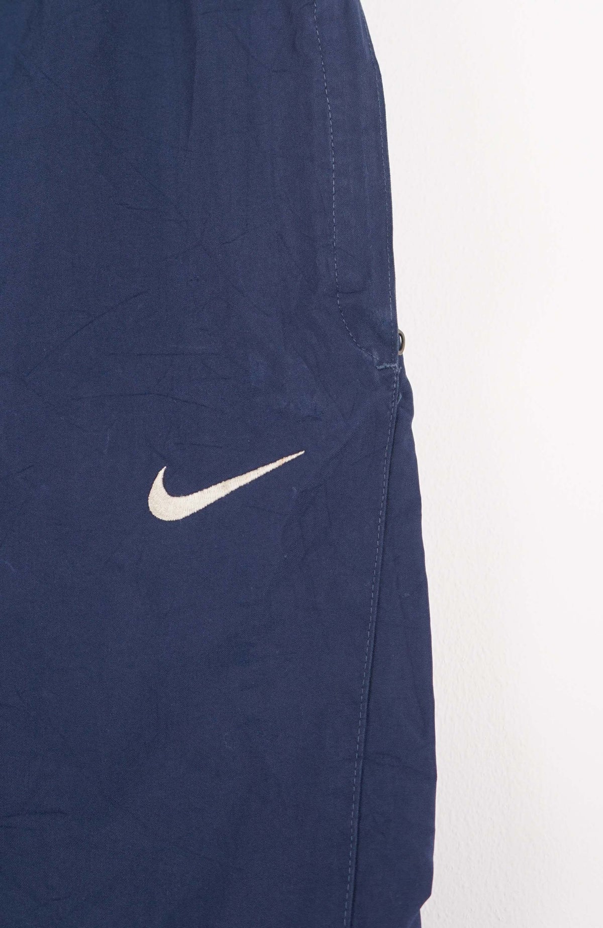 VINTAGE NIKE TRACK PANT SHORTS (S)