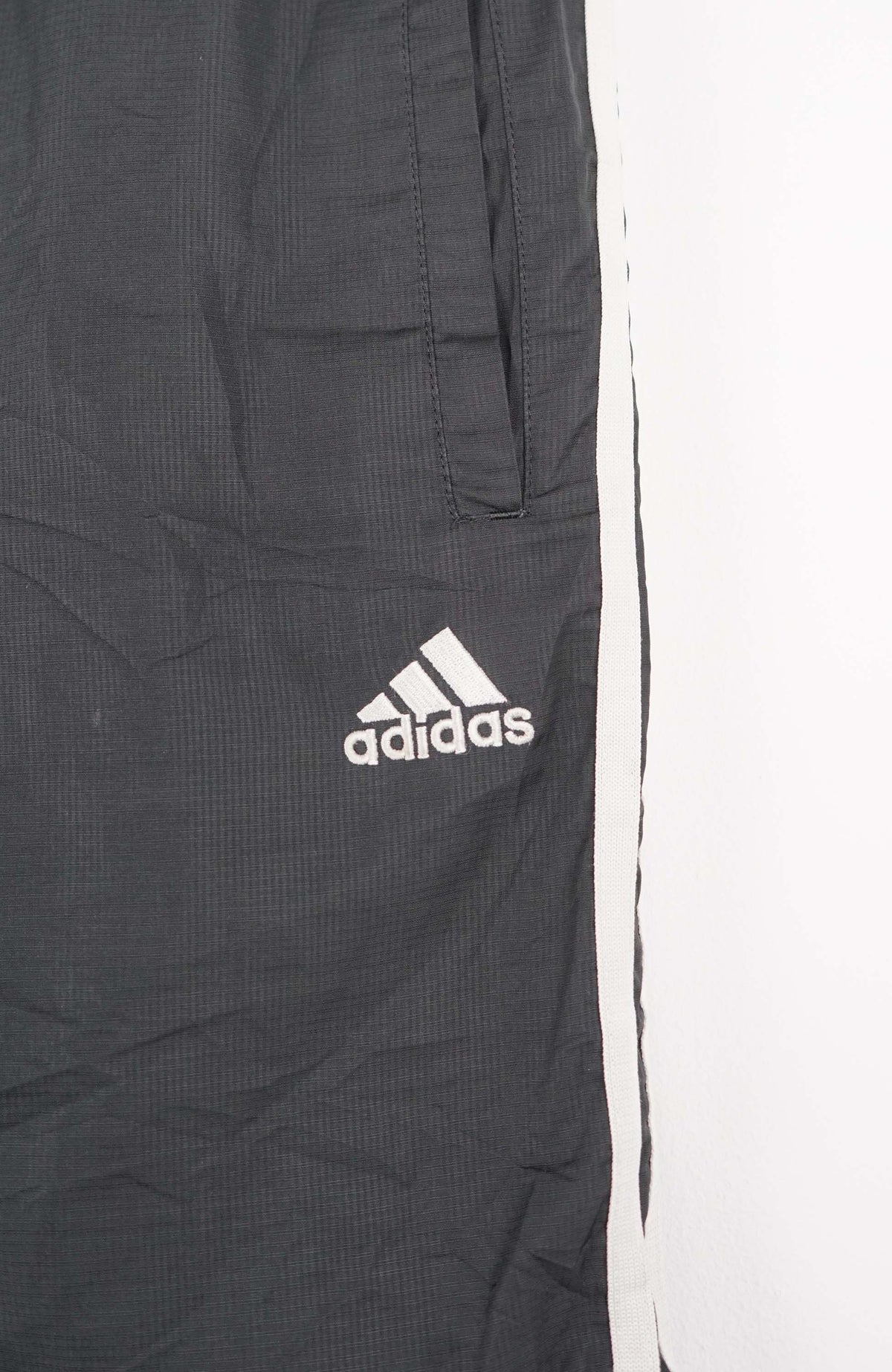 VINTAGE ADIDAS TRACK PANT SHORTS (XS)