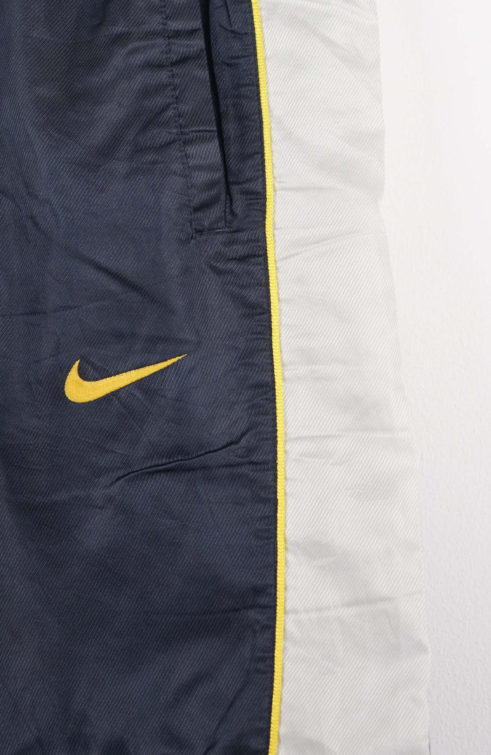 VINTAGE NIKE TRACK PANT SHORTS (S)