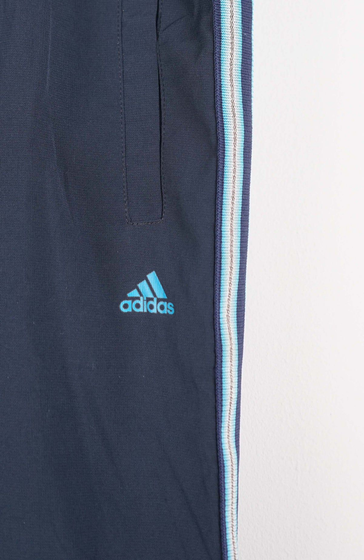 VINTAGE ADIDAS TRACK PANT SHORTS (S)