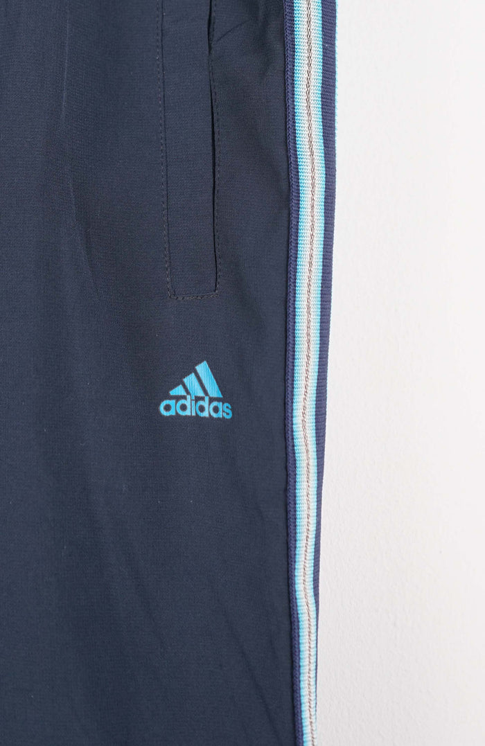 VINTAGE ADIDAS TRACK PANT SHORTS (S)