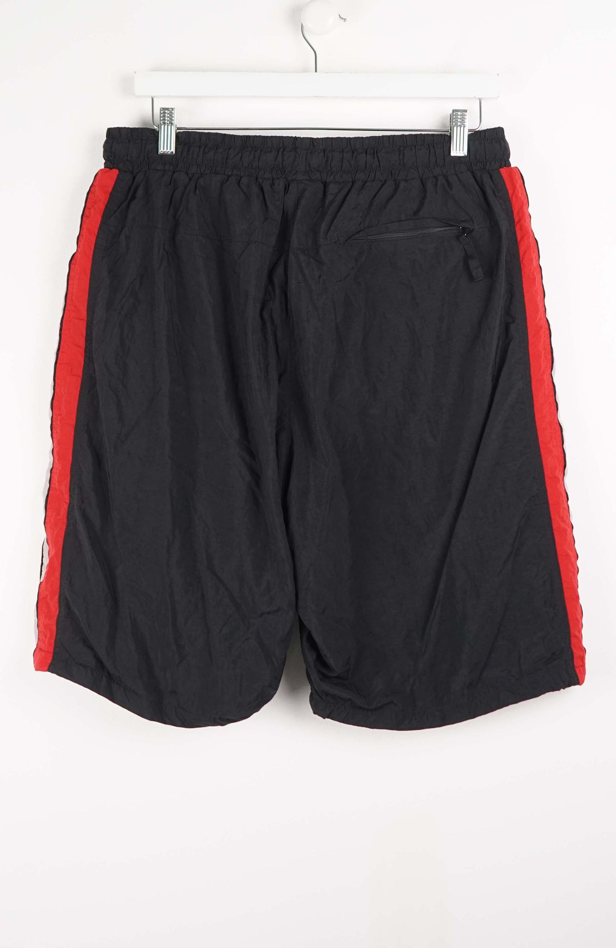 VINTAGE NIKE TRACK PANT SHORTS (L)