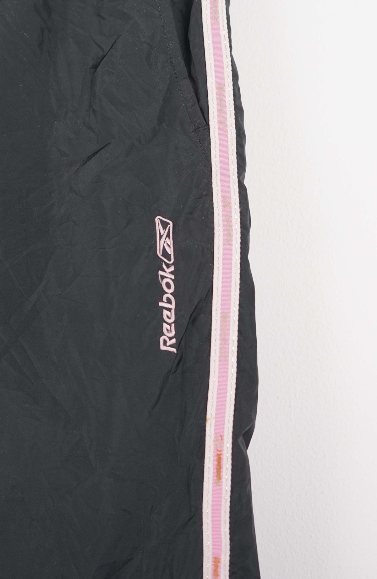 VINTAGE REEBOK TRACK PANT SHORTS (XS)