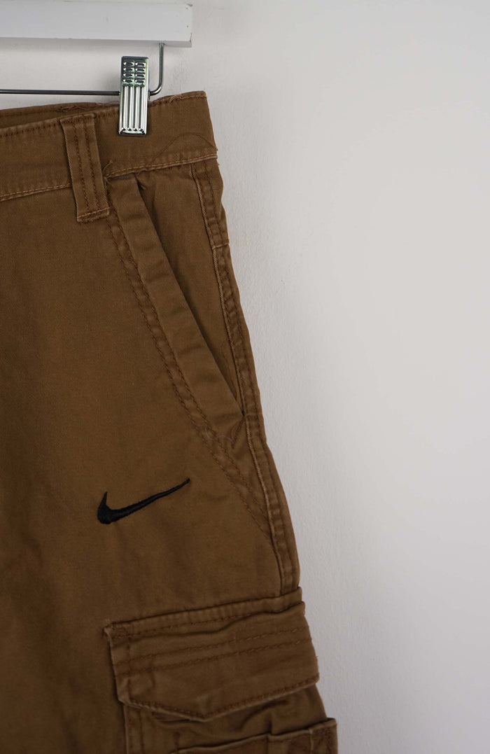VINTAGE REWORK CARGO SHORTS W30