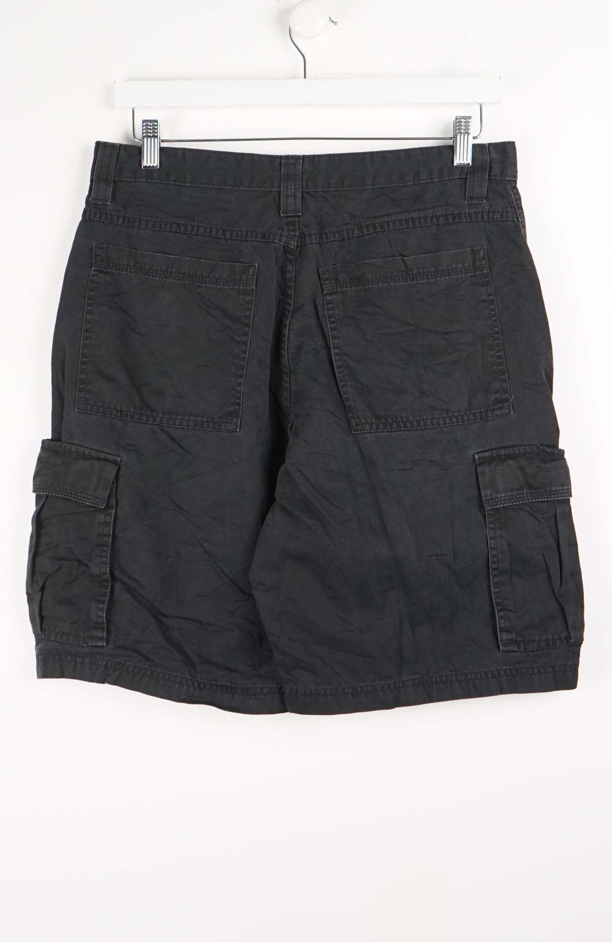 VINTAGE WRANGLER CARGO SHORTS W32