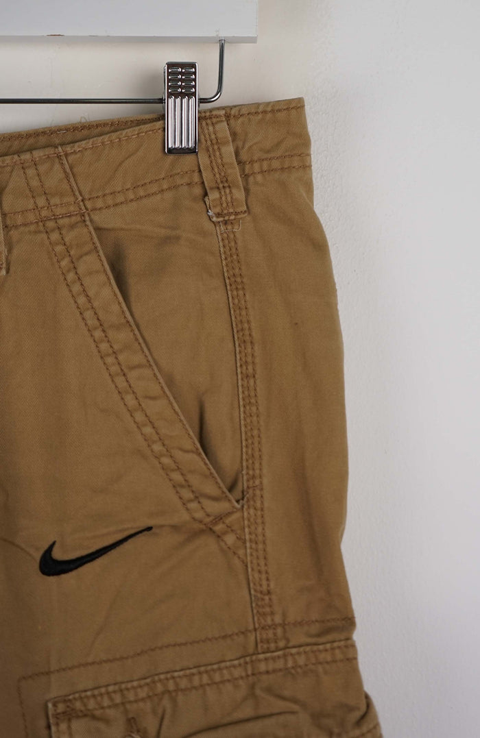 VINTAGE REWORK CARGO SHORTS W28