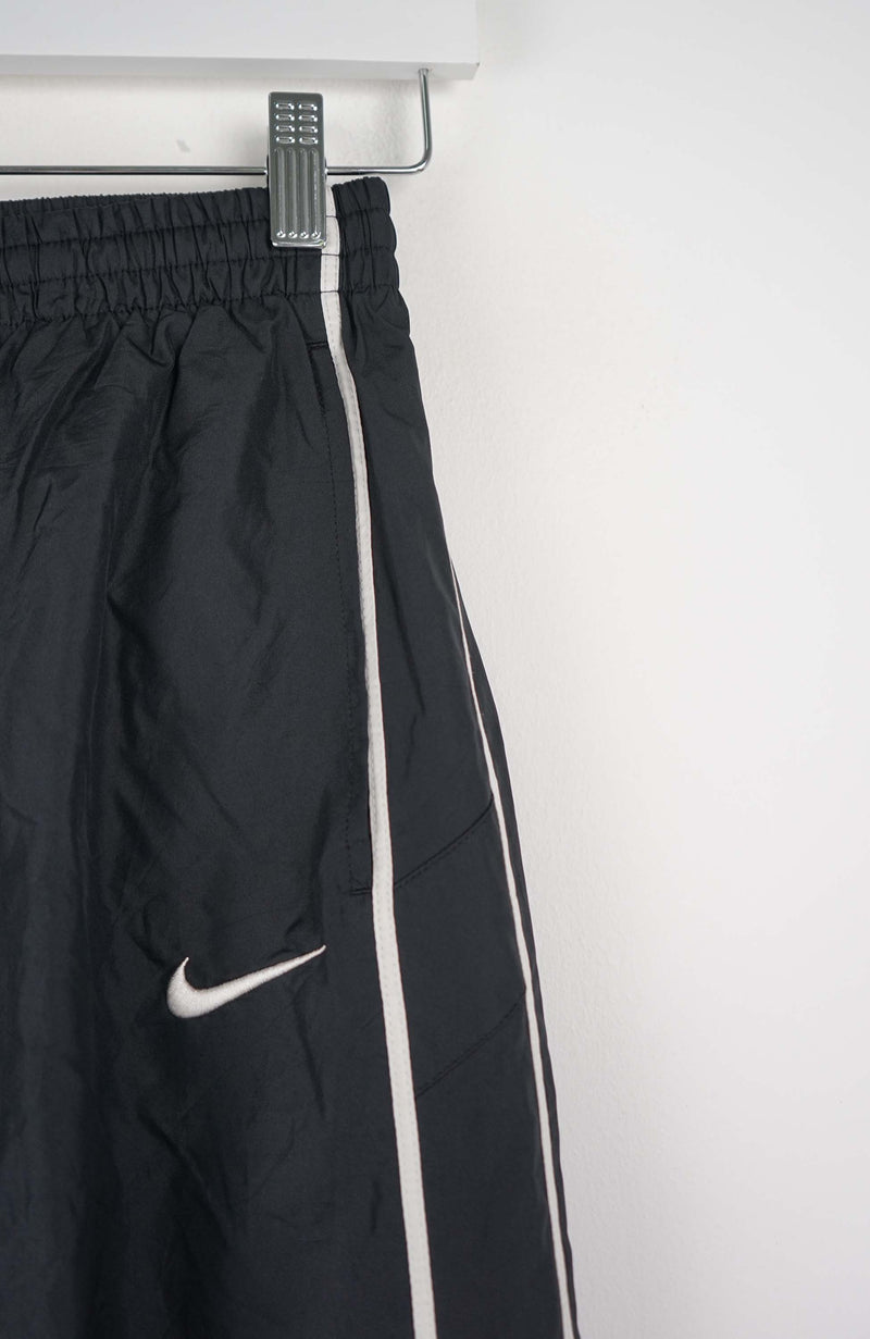 VINTAGE NIKE TRACK PANTS (XS)