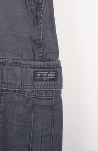 VINTAGE WRANGLER CARGO SHORTS W34