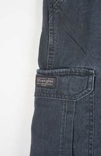 VINTAGE WRANGLER CARGO SHORTS W34