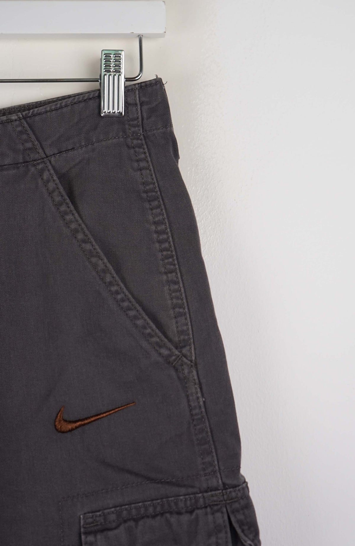 VINTAGE REWORK CARGO SHORTS W28