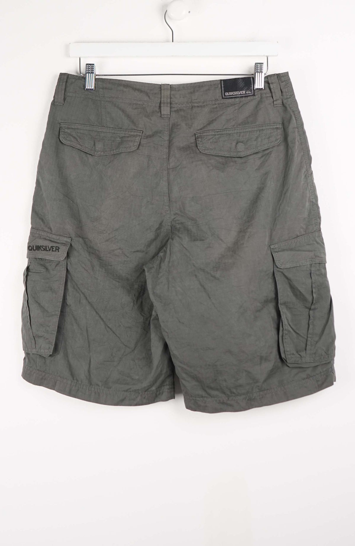 VINTAGE QUIKSILVER CARGO SHORTS W32