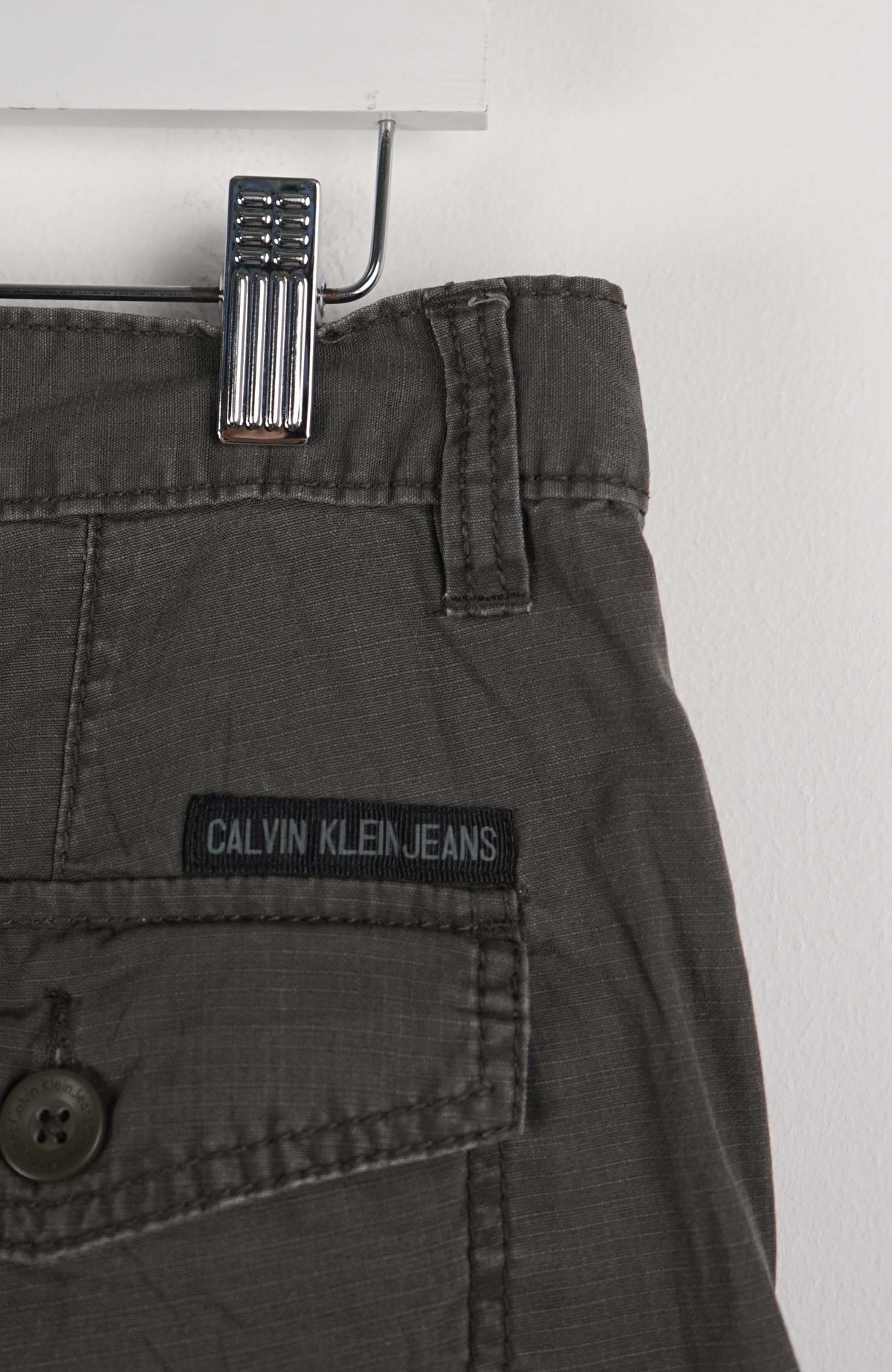 VINTAGE CALVIN KLEIN CARGO SHORTS W36