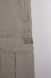 VINTAGE WRANGLER CARGO SHORTS W34