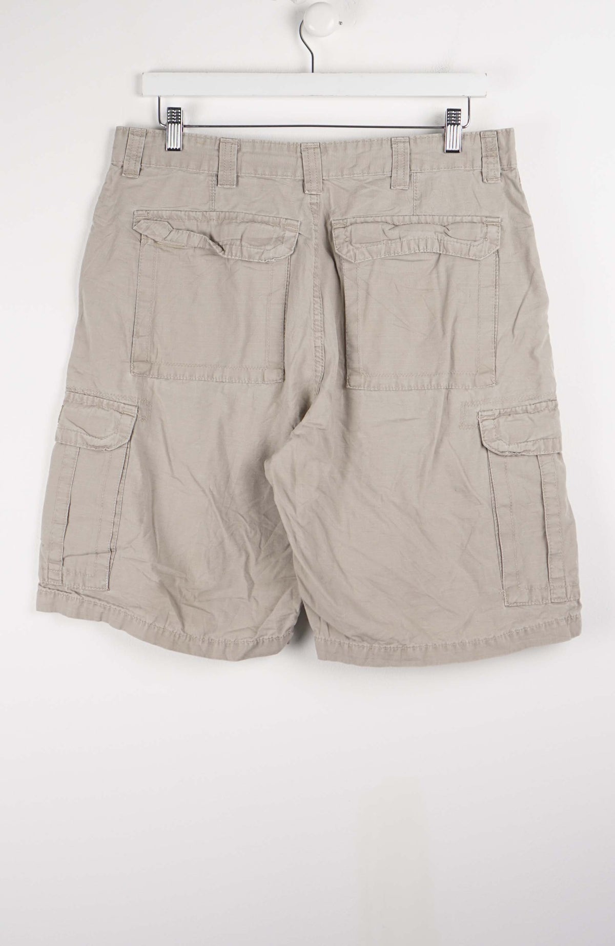 VINTAGE WRANGLER CARGO SHORTS W34