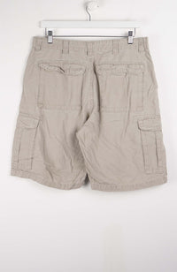 VINTAGE WRANGLER CARGO SHORTS W34