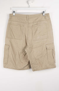 VINTAGE WRANGLER CARGO SHORTS W34