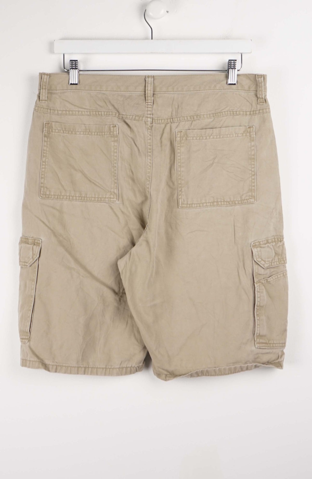 VINTAGE WRANGLER CARGO SHORTS W34