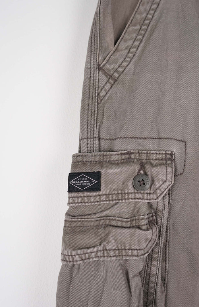 VINTAGE LEE CARGO SHORTS W32