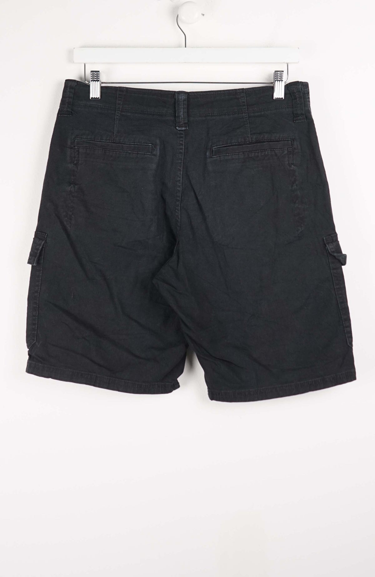 VINTAGE WRANGLER CARGO SHORTS W32