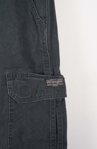 VINTAGE WRANGLER CARGO SHORTS W33