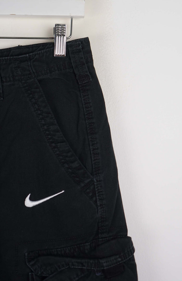 VINTAGE REWORK CARGO SHORTS W28