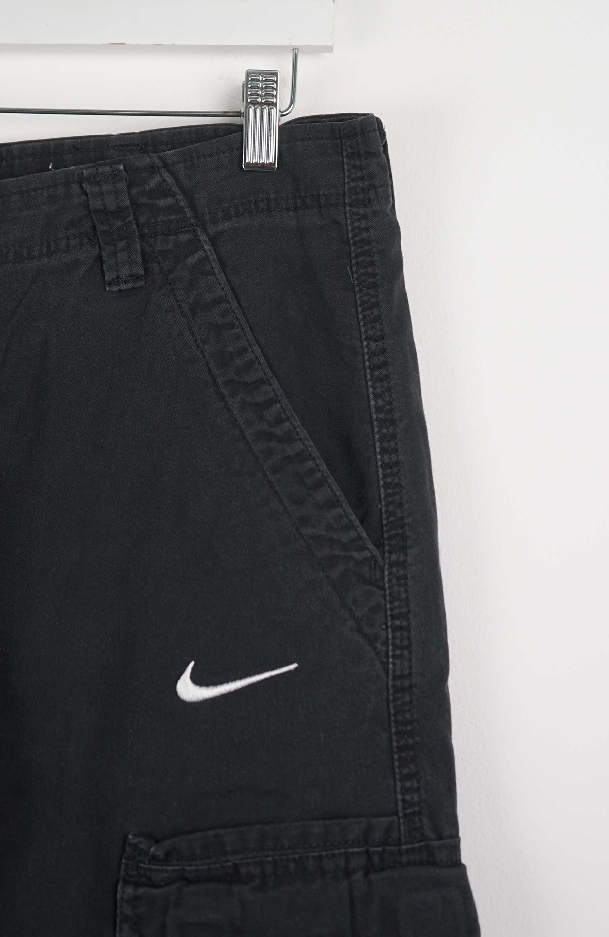 VINTAGE REWORK CARGO CAPRI SHORTS W36