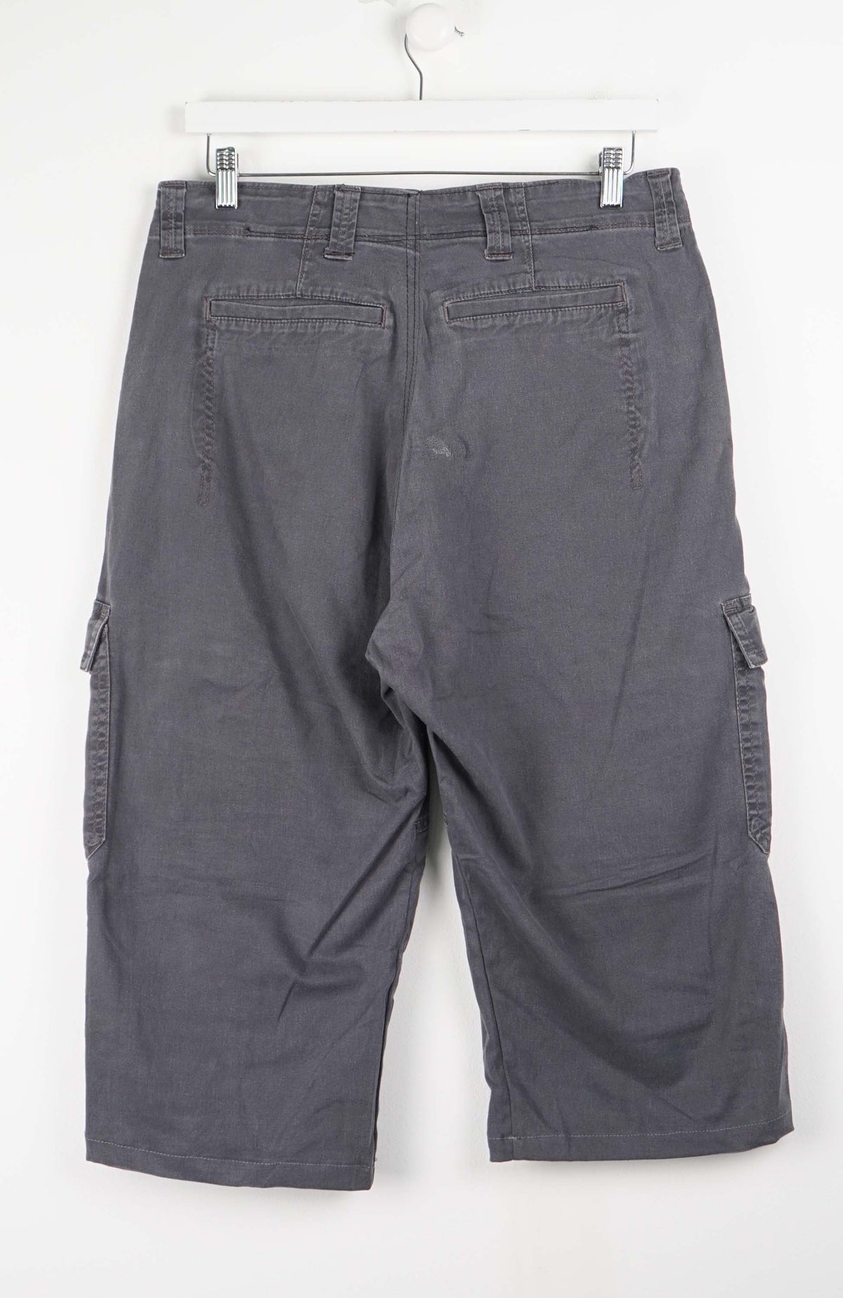 VINTAGE REWORK CARGO CAPRI SHORTS W34