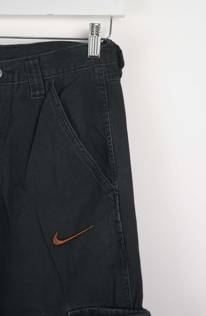 VINTAGE REWORK CARGO CAPRI SHORTS W27