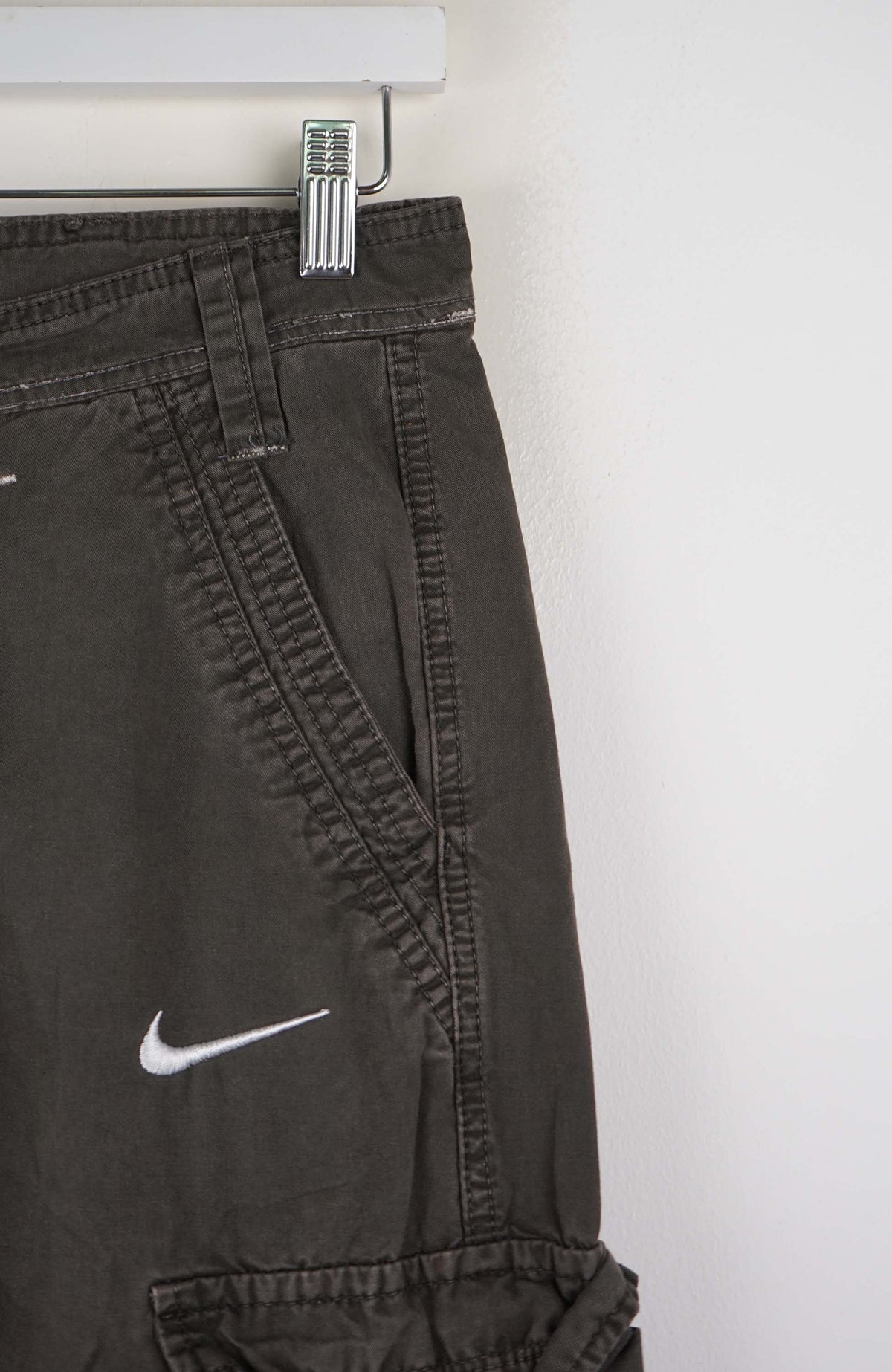 VINTAGE REWORK CARGO SHORTS W30