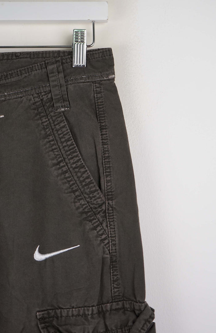 VINTAGE REWORK CARGO SHORTS W30
