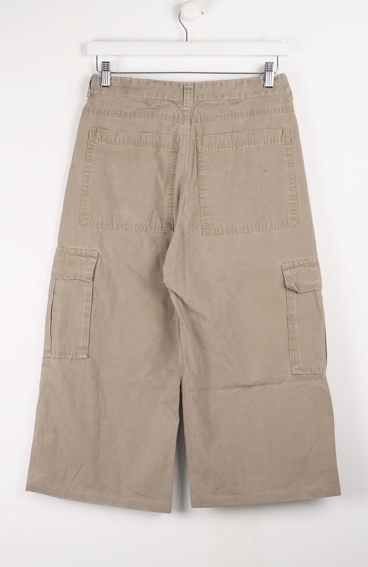 VINTAGE REWORK CARGO CAPRI SHORTS W29