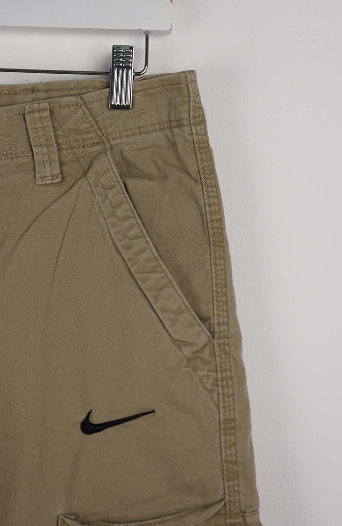 VINTAGE REWORK CARGO CAPRI SHORTS W34