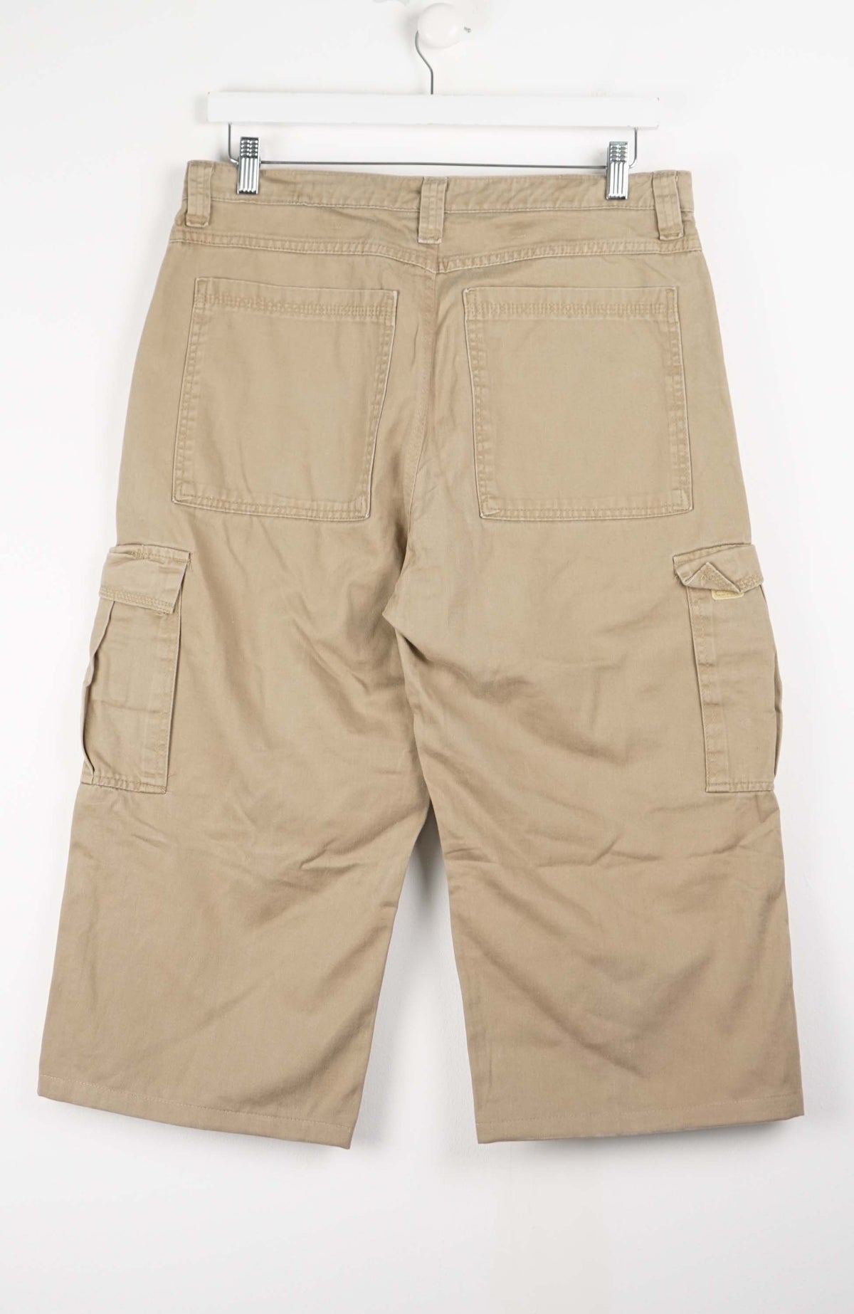 VINTAGE REWORK CARGO CAPRI SHORTS W34