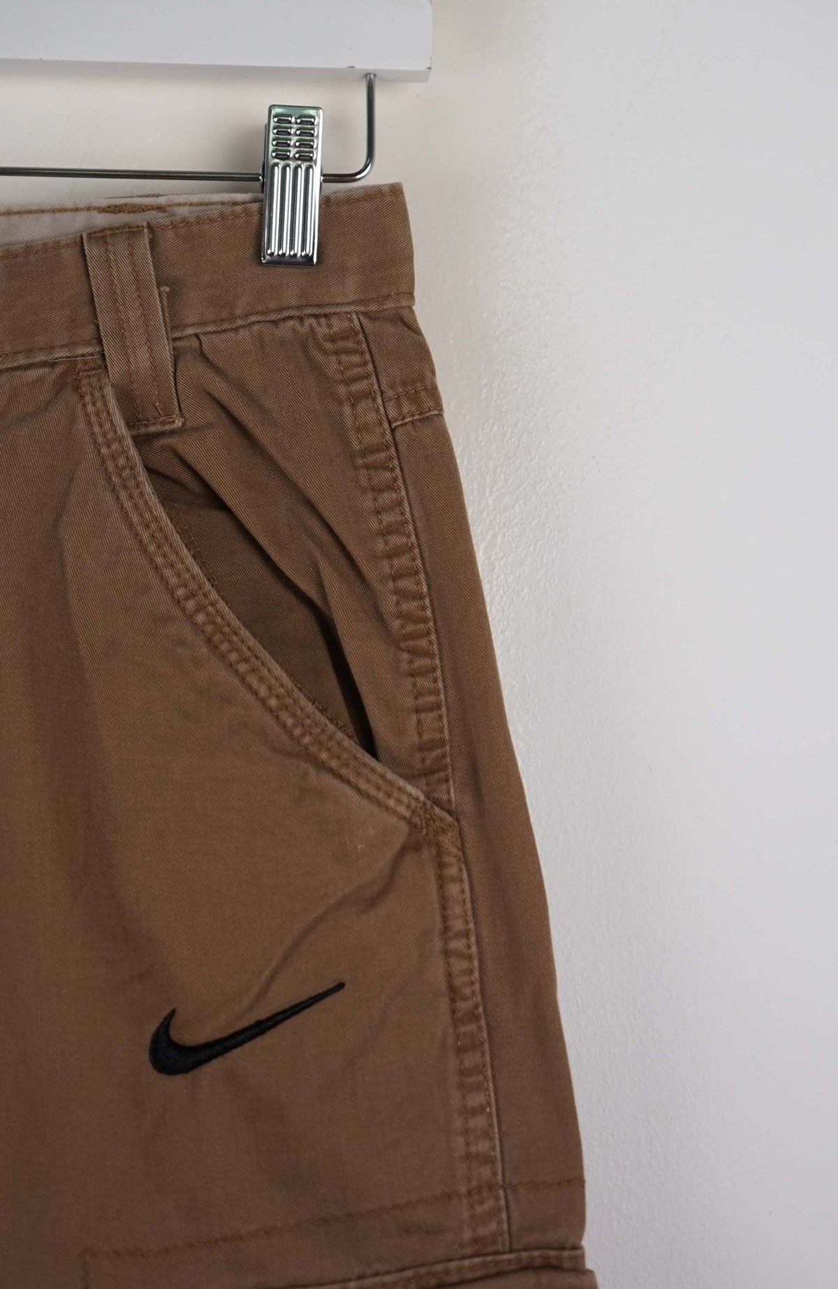 VINTAGE REWORK CARGO SHORTS W28