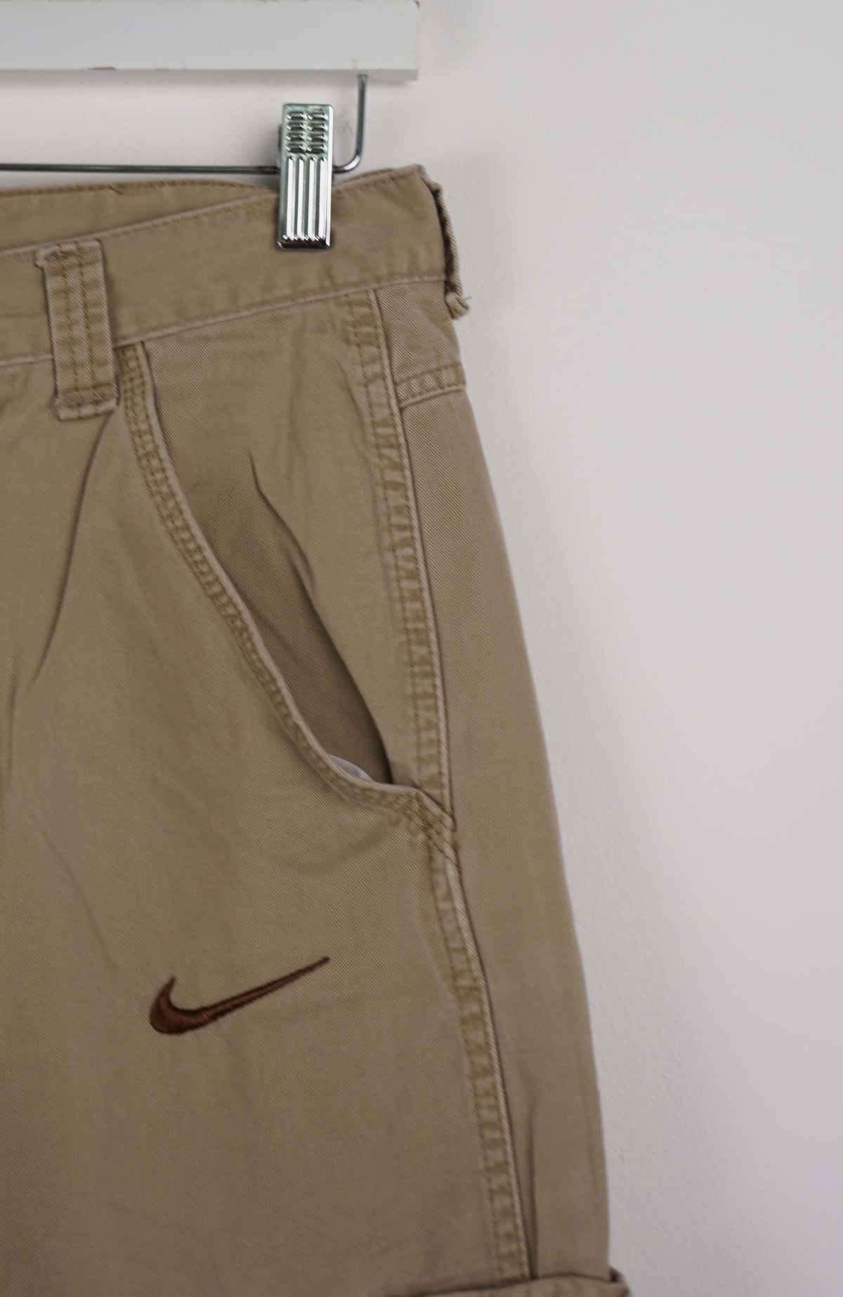 VINTAGE REWORK CARGO CAPRI SHORTS W30