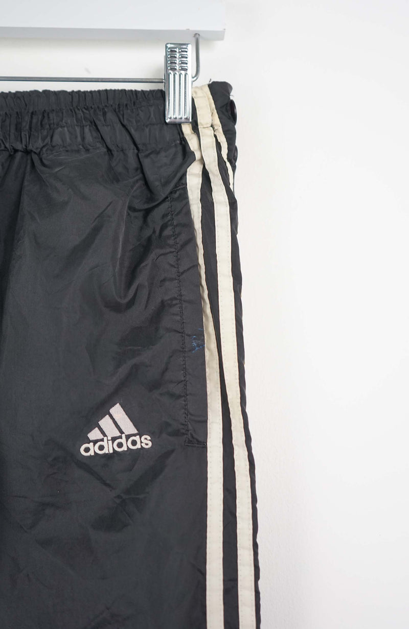 VINTAGE ADIDAS SNAP TRACK PANTS (M)
