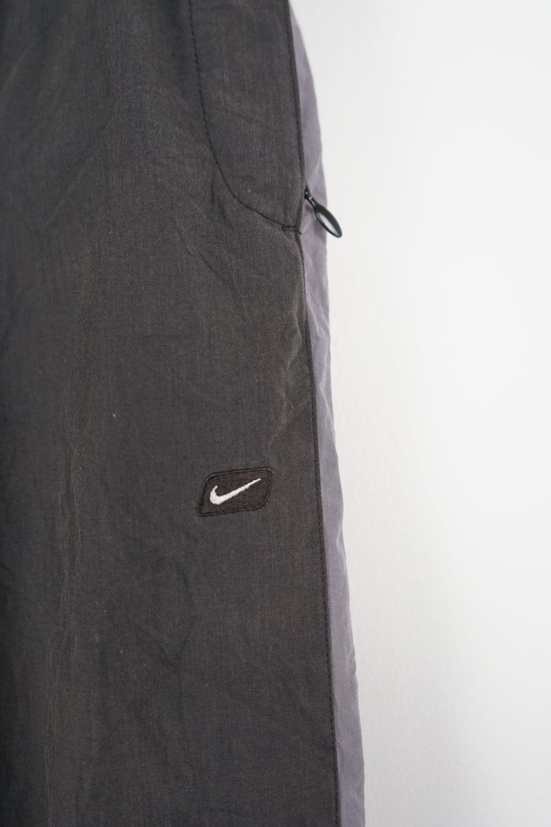VINTAGE NIKE TRACK PANTS (M)