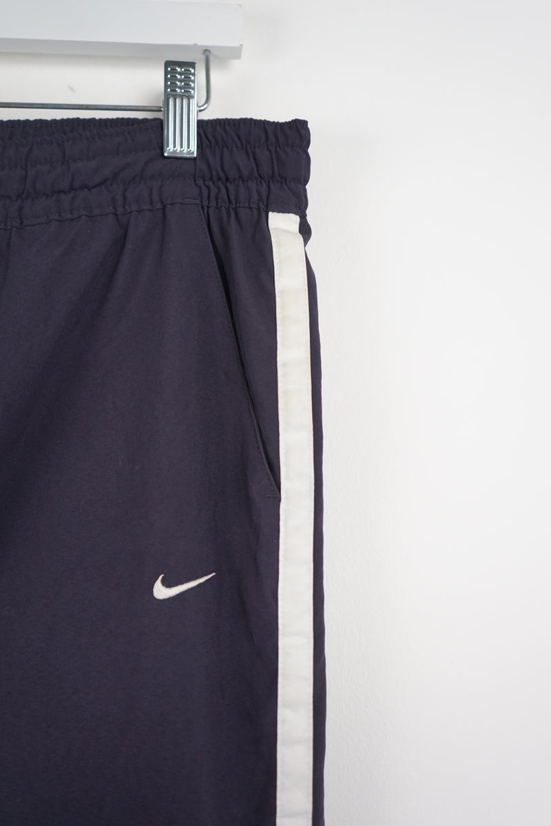 VINTAGE NIKE TRACK PANTS (XL)