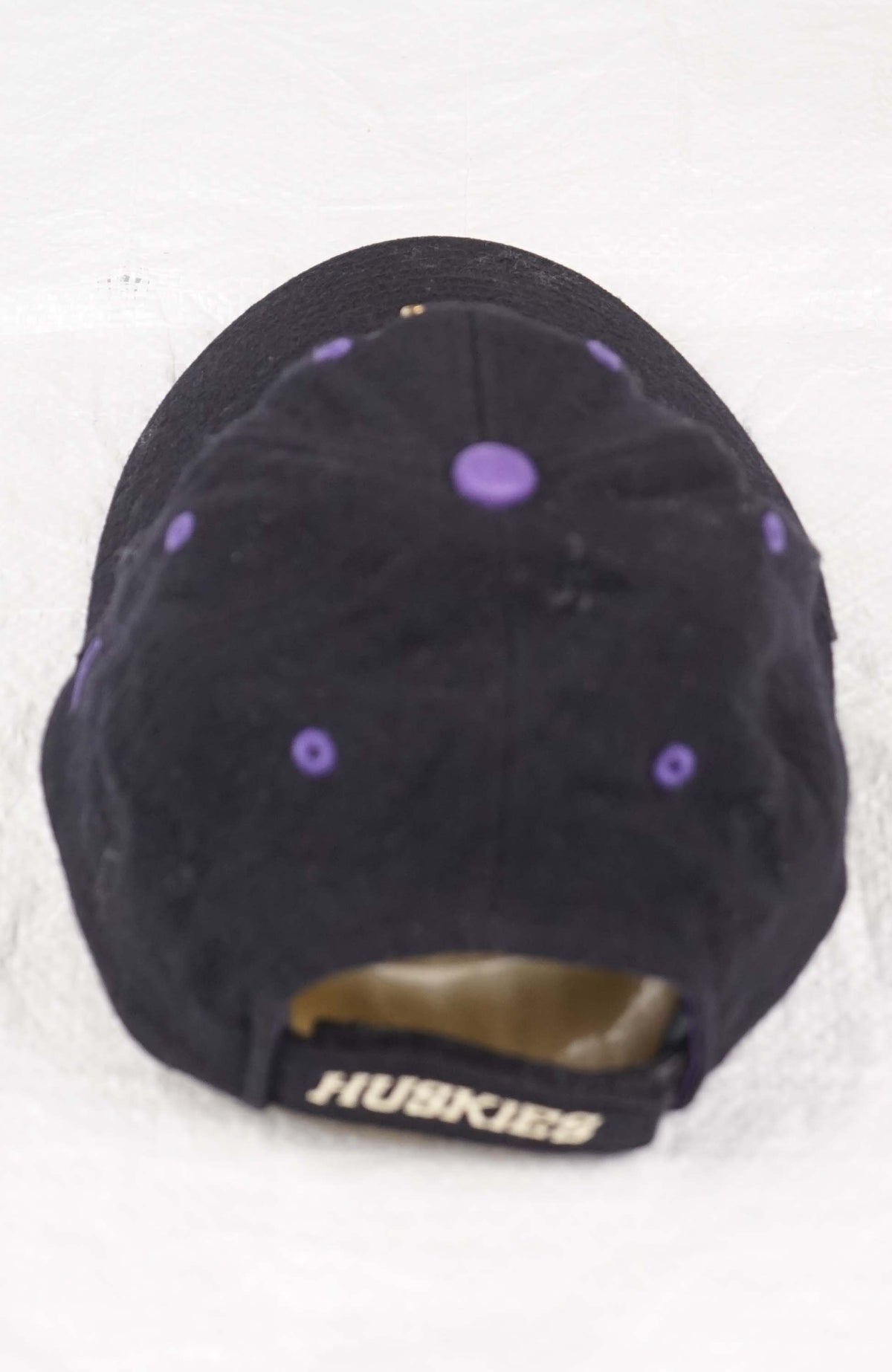 VINTAGE NIKE WASHINGTON HUSKIES HAT