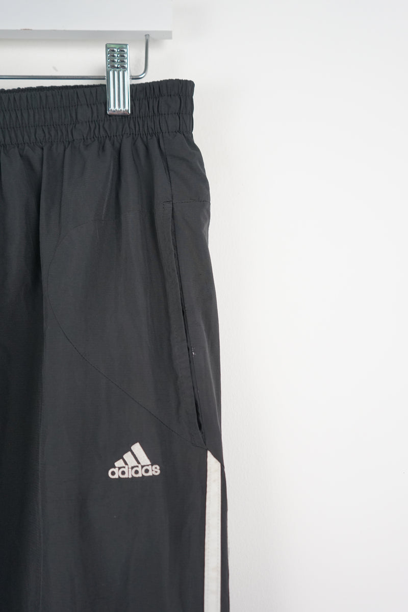 VINTAGE ADIDAS TRACK PANTS (L)