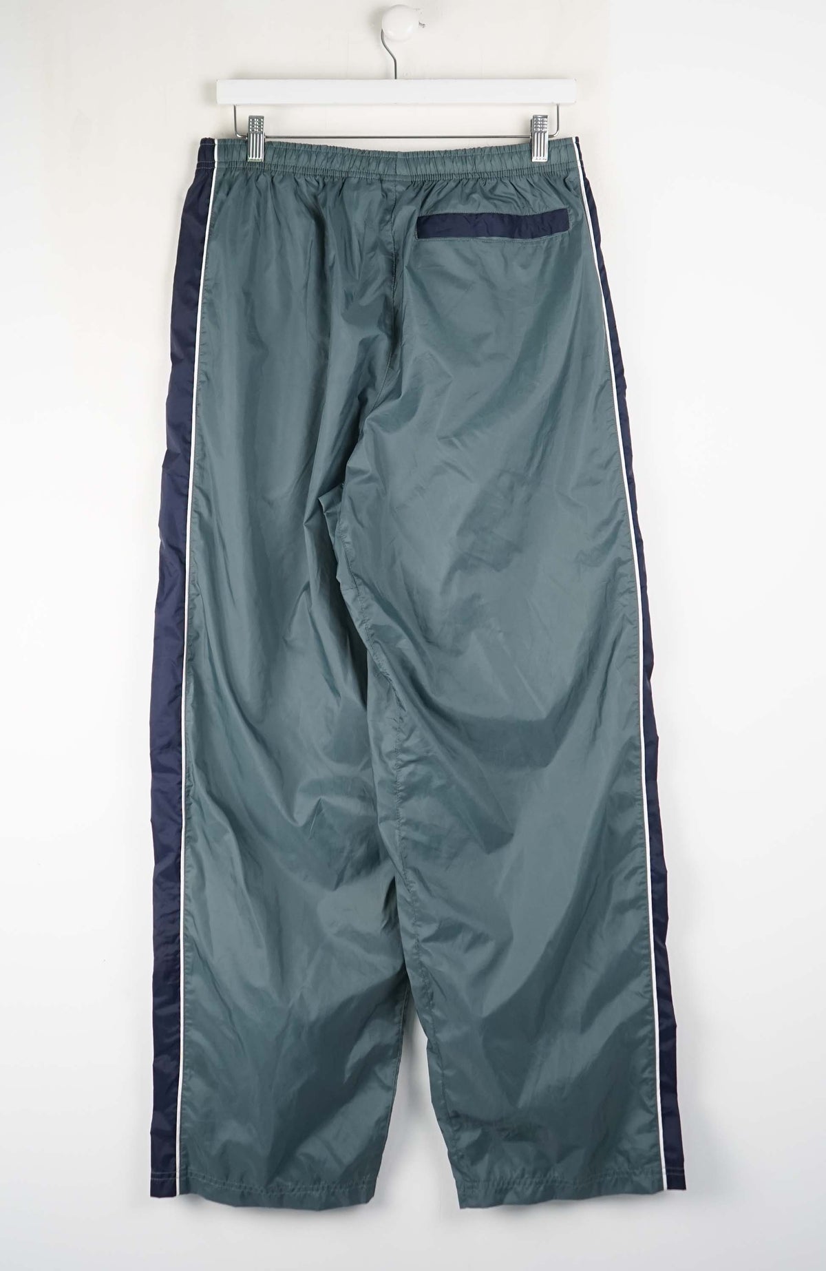 VINTAGE NIKE TRACK PANTS (L)
